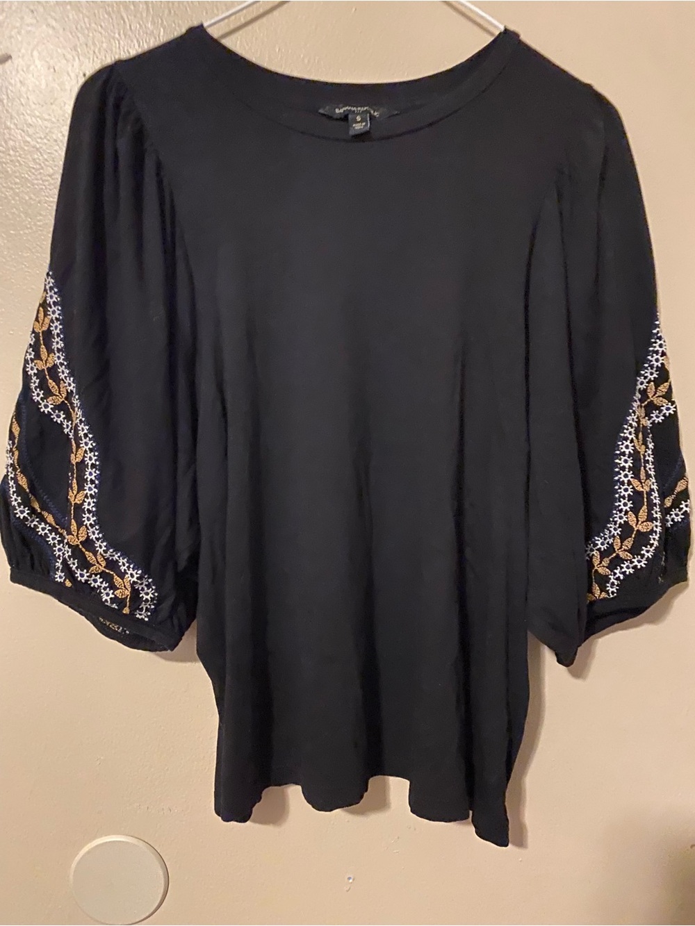 Banana Republic Black Puff-Sleeve Top with White & Gold Embroidery